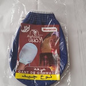 Moroccan gloves scrub